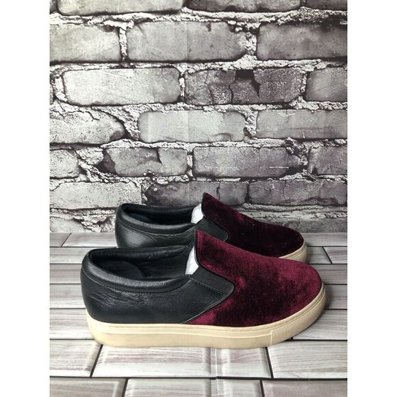 Barney’s New York Red Velvet Suede Slip On Casual Sneakers Shoes Women 36EU/6M U - Picture 4 of 16